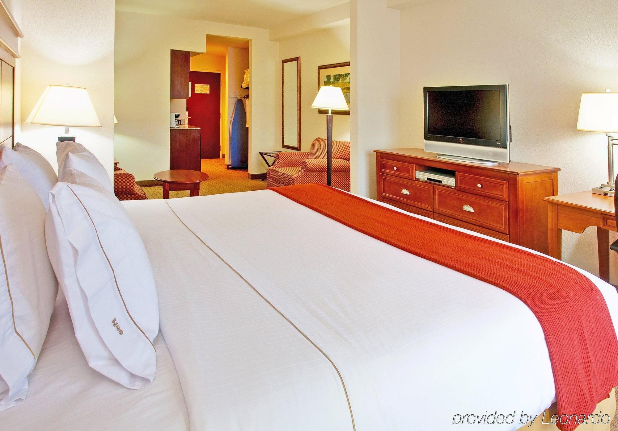 Holiday Inn Express & Suites Dyersburg, An Ihg Hotel Cameră foto