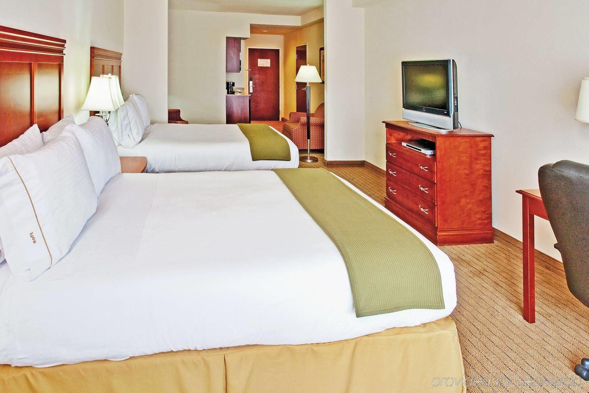 Holiday Inn Express & Suites Dyersburg, An Ihg Hotel Cameră foto